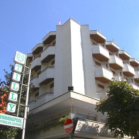 Hotel Tilly Чезенатико Экстерьер фото