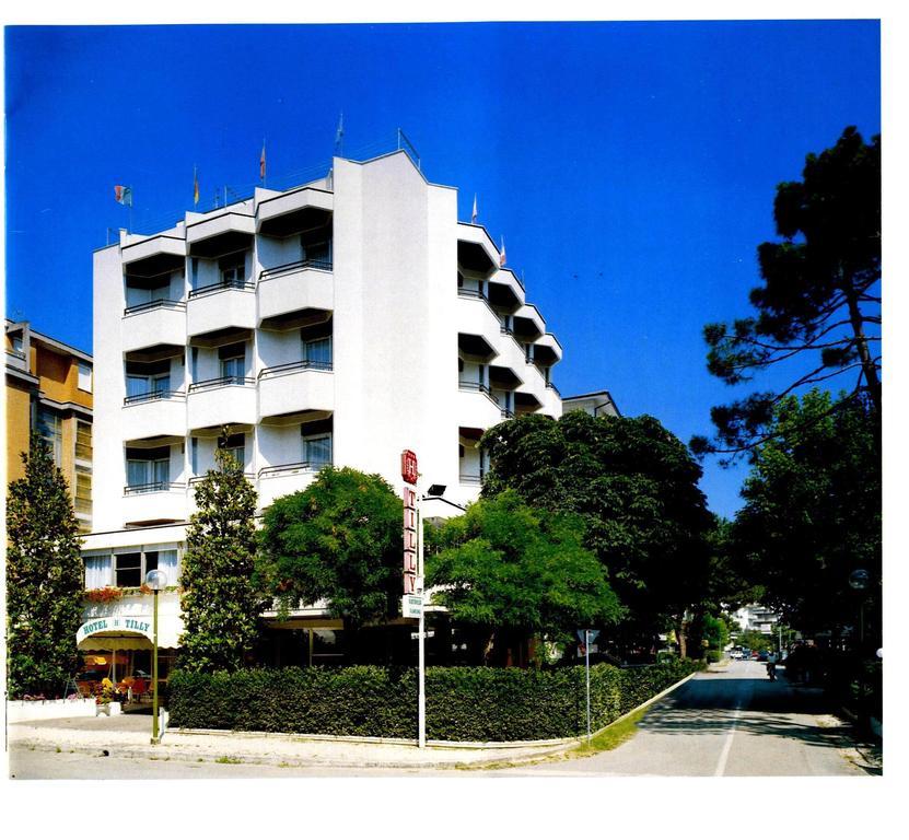 Hotel Tilly Чезенатико Экстерьер фото